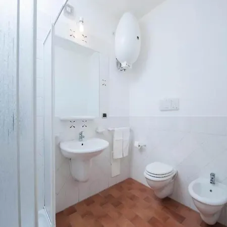 In With Swimming Pool